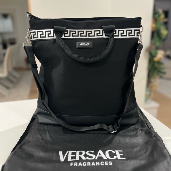 VERSACE NEW MENS BLACK PERFUME SHOULDER BAG - Picture 9 of 15